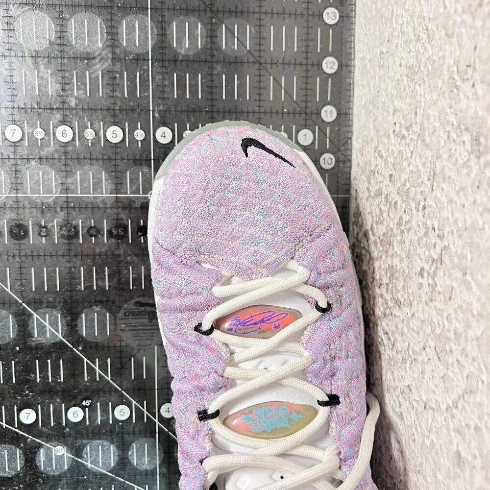 Nike LeBron 18 Youth Size 4.5Y Women 6 CW2760 900 Purple White Black Red Shoes